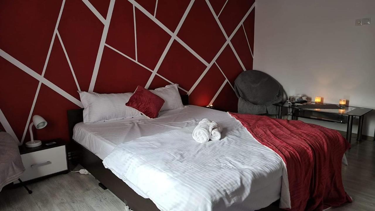 Studio Vale Apartment Hunedoara Exterior foto