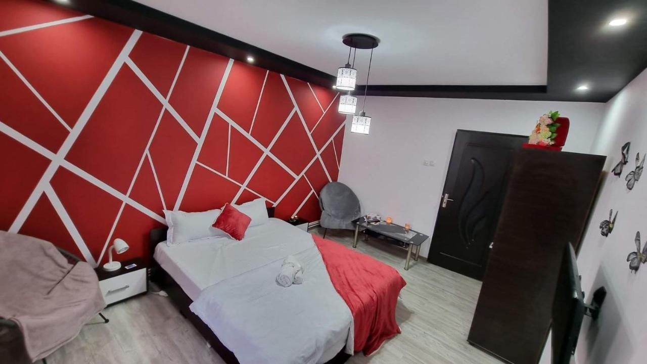 Studio Vale Apartment Hunedoara Exterior foto